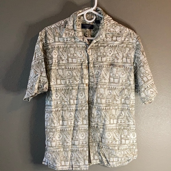Round tree & Yorke /S/ outdoors casual button down short sleeve - Picture 1 of 3